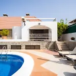 Almenas Βίλα *