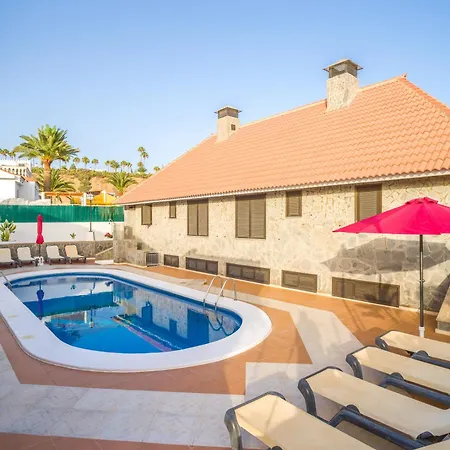 Almenas Villa *